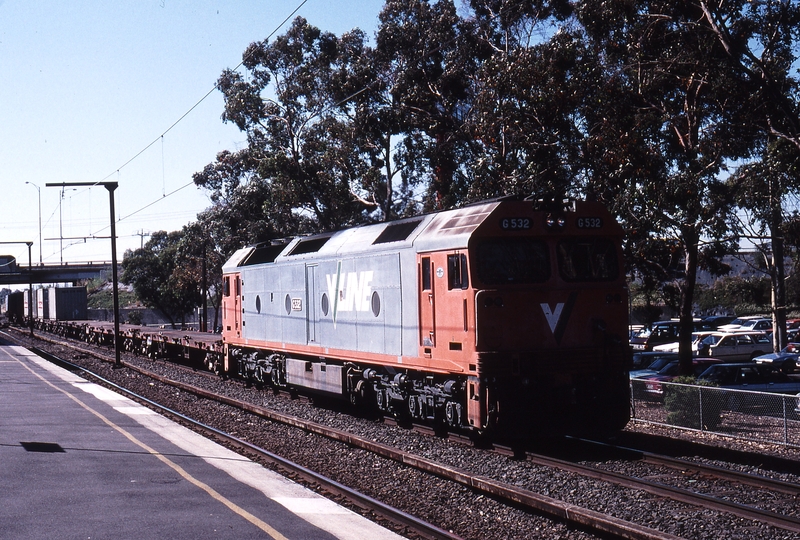 122055: Albion 9692 Up Bandiana Superfreighter G 532