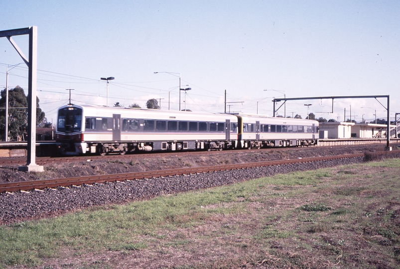 122302: Laverton 8234 Up Passenger 7001 7006