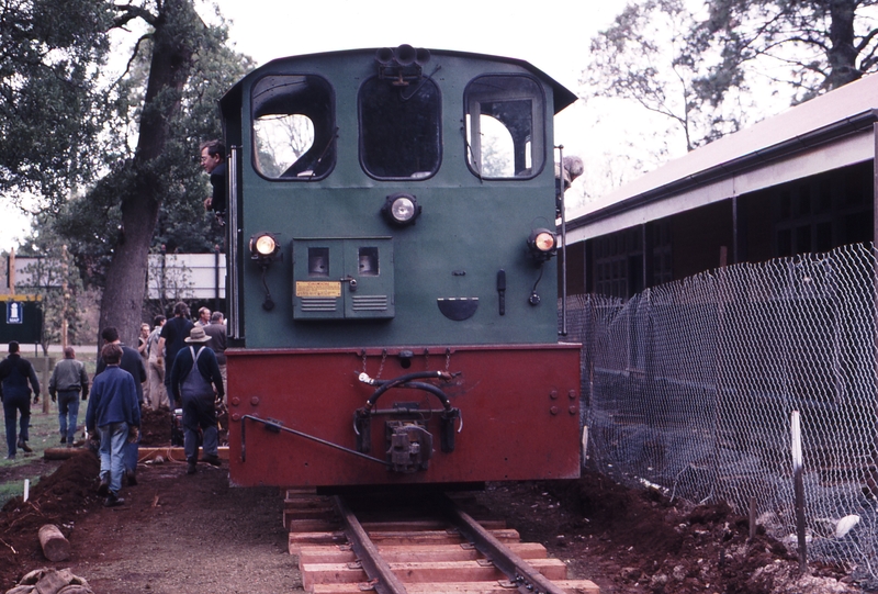 122406: Gembrook Town Station Ballast Train D 21 First train on 3A Road