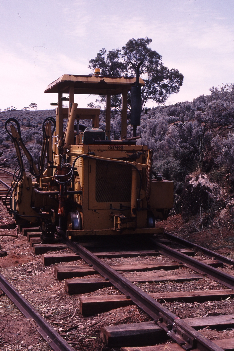 122729: PRR Curve 78 looking North Tie Inserter