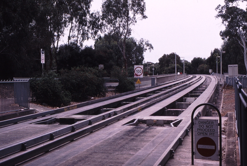 122897: Paradise Interchange Darley Road Commencement of O Bahn Tracks looking away from City