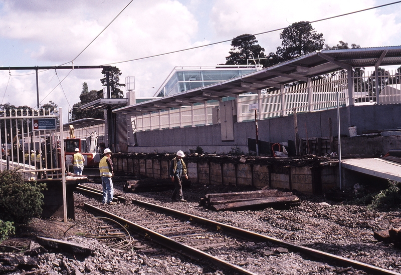 122916: Boronia Belgrave end old platforms Dismantling old tracks