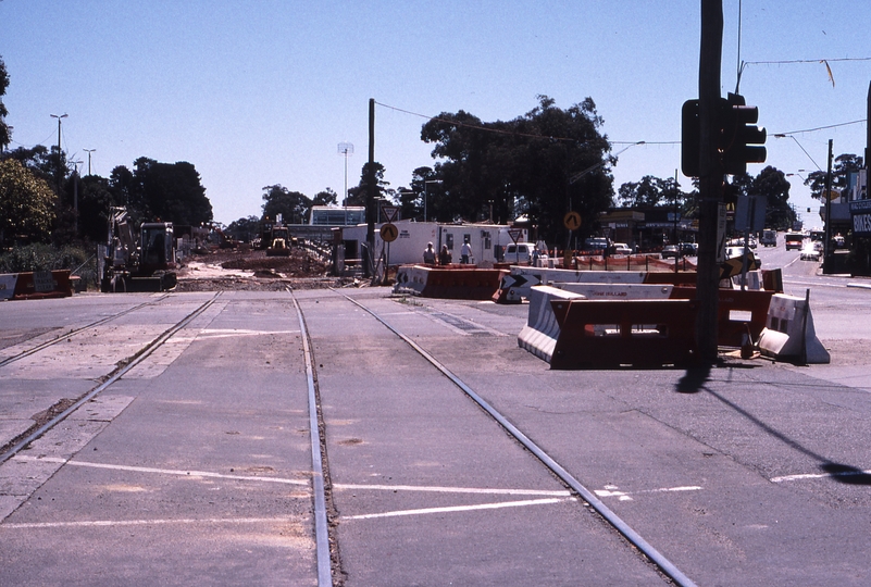 122929: Boronia Road Level Crossing looking towards Melbourne