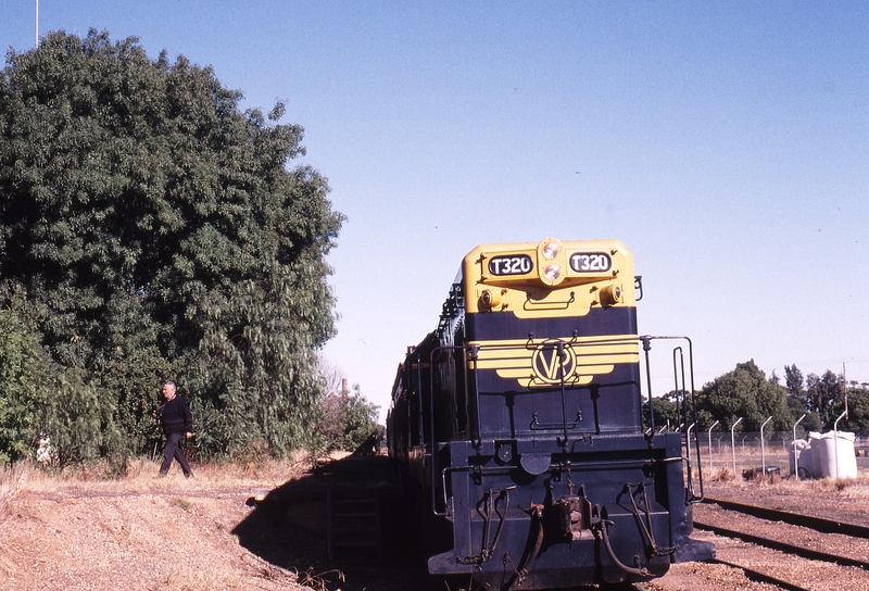 123056: Kyabram 8392 Up AREA Special T 320