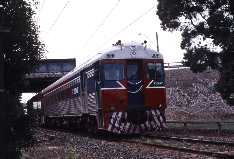 123154: Warragul 8485 Down Empty Cars 802 801