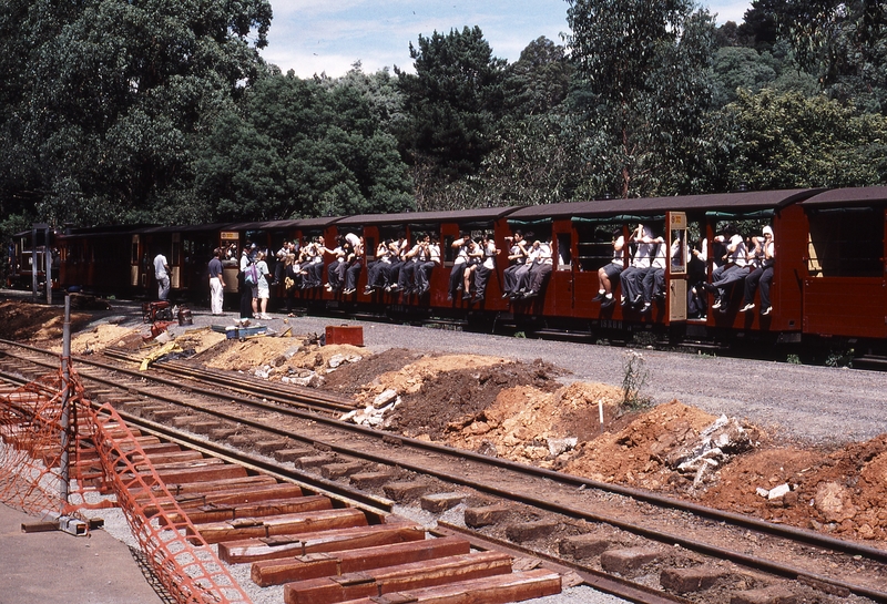 123236: Lakeside Stage 2 Reconstruction in progress 12:30pm Up Passenger with passengers from Upfield Secondary College