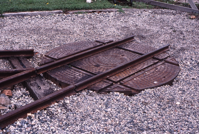 123503: Sheffield Turntable at end of track