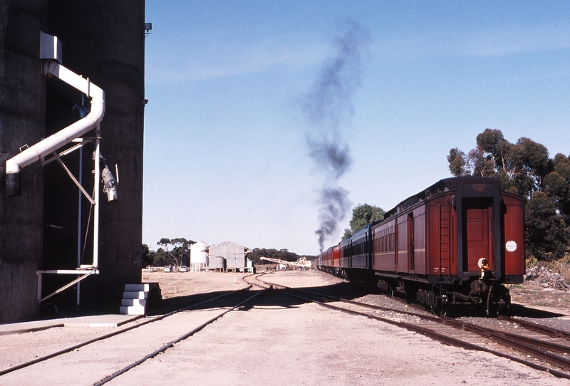 123558: Murrayville 8193 Down Eastbound SRV Special R 766