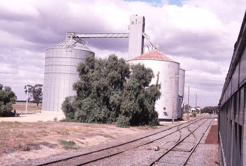 123628: Birchip looking towards Melbourne from 8192 Up SRV Special