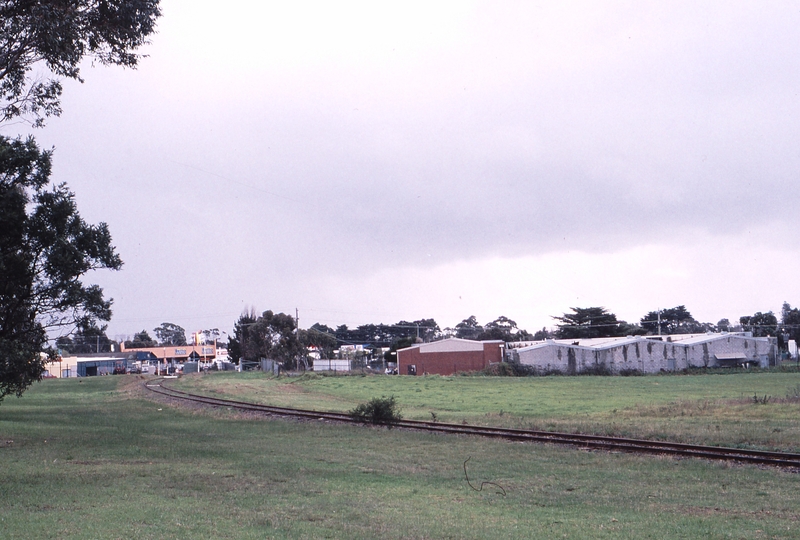 123739: Yuilles Road looking towards end of track