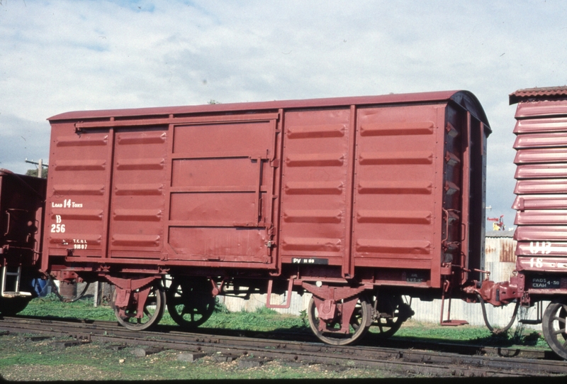 123808: Maldon B256