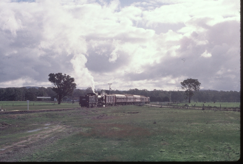 123860: Muckleford 120 Up Special Passenger K 160 leading F212 trailing