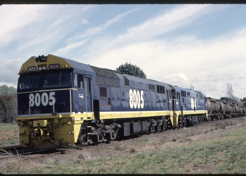 123931: Canberra Up Petroleum Train 8005 8044