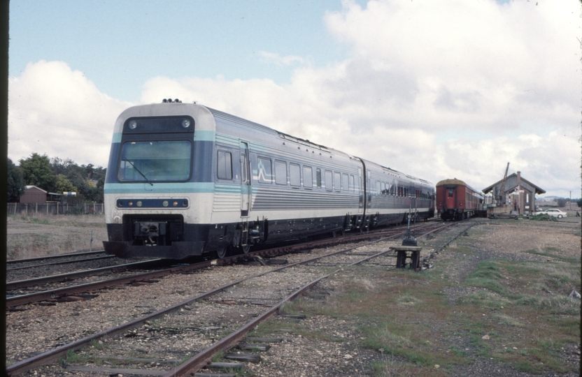 123963: Bungendore 622 Explorer Passenger from Canberra to Sydney EC 2521 EB 2511 EA 2501