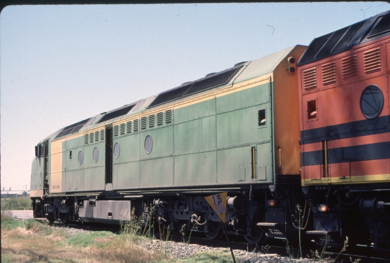 124113: Dry Creek (up side), Magazine Road Level Crossing CLF 4 (CLP 13 GM 37), 4MA3 Patricks Train