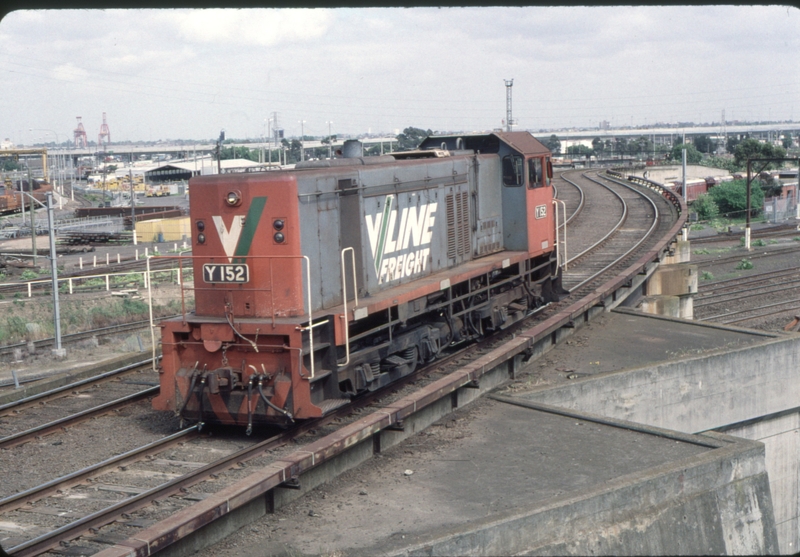 124252: North Melbourne Flyover Light Engine to Spencer Street (sg), Y 152