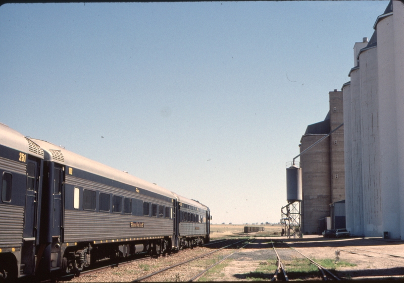 124303: Roseworthy 252 102 leading 4591B Down RTA Special