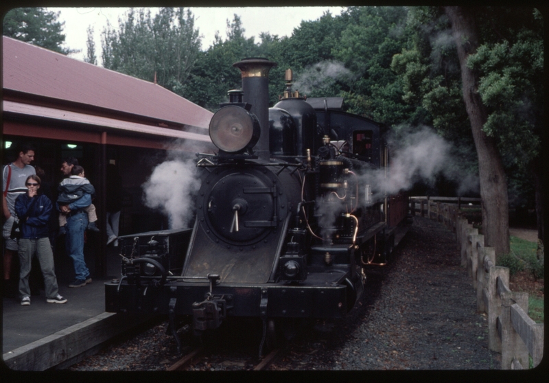 124401: Gembrook (town), No 19 Down Passenger 12A