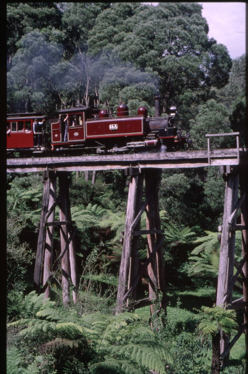 124444: Monbulk Creek Trestle No 25 4:00pm Down Passenger 14A