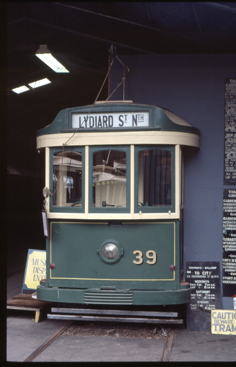 124476: Ballarat Tramway Museum Body of No 39 being used as entry and retail outlet