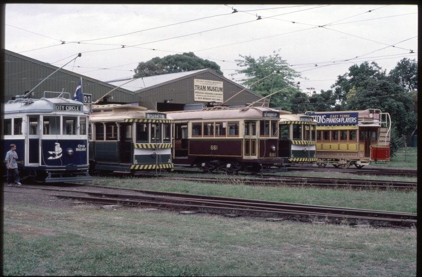 124515: Ballarat Tramway Museum W4 671 No 14 W3 661 No 13 Horse Car No 1