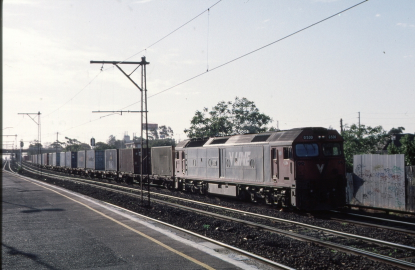 124531: Middle Footscray G 530 Up Bandiana Superfreighter