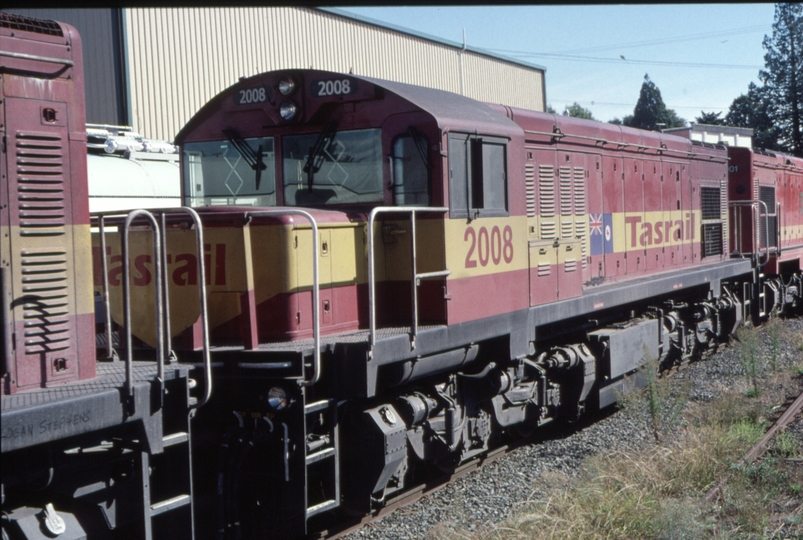 124670: Deloraine (2011 2012), 2008 (2001),  Eastbound Freight