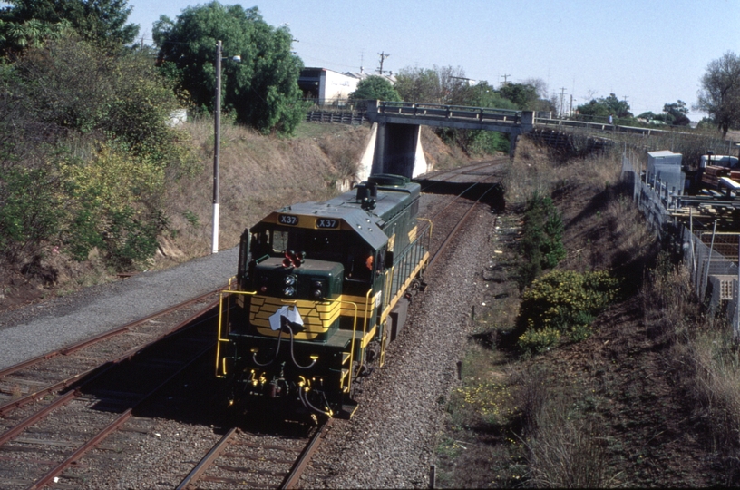 124730: Colac X 37 running round 8291 8292 RTA Specials