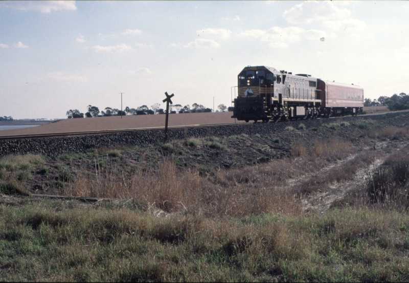 124747: km 101 Warrnambool Line 8292 Up RTA Special X 37