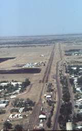 125130: Longreach looking East