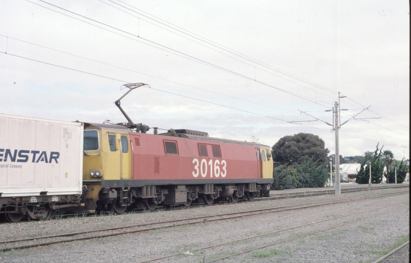 125235: Feilding Northbound Freight EF 30163