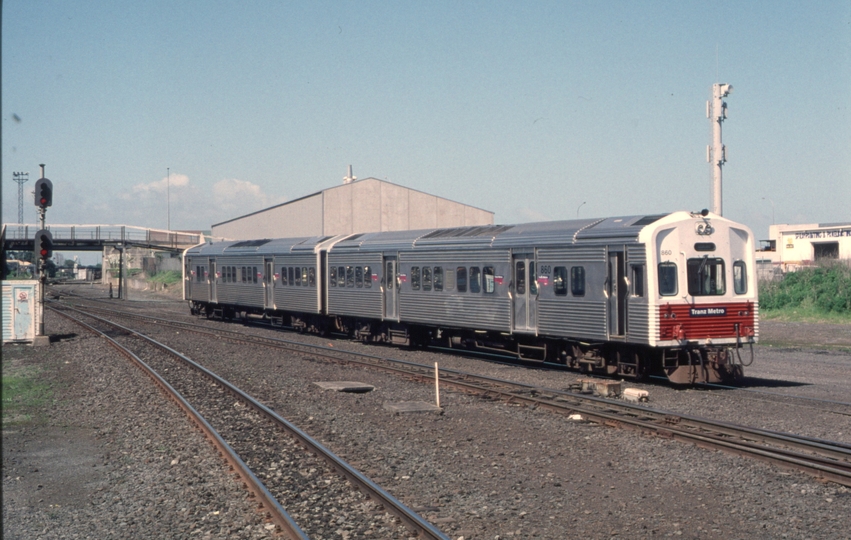 125309: Otahuhu Down Empty Cars ADL 810 ADC 860