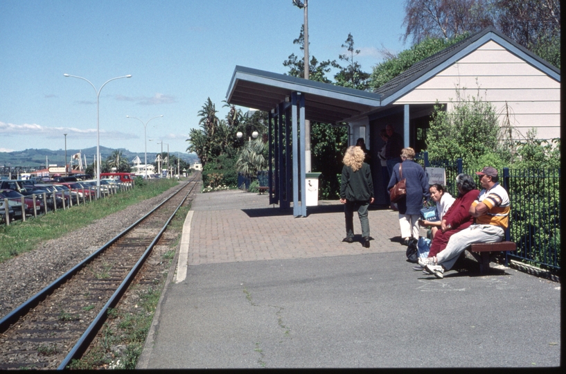 125456: Tauranga - The Strand looking South