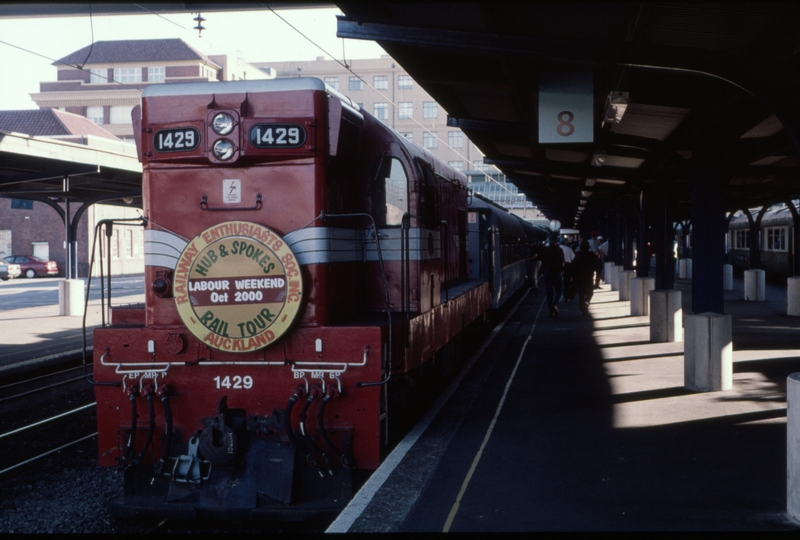 125602: Wellington Da 1429 leading RES Special to Palmerston North