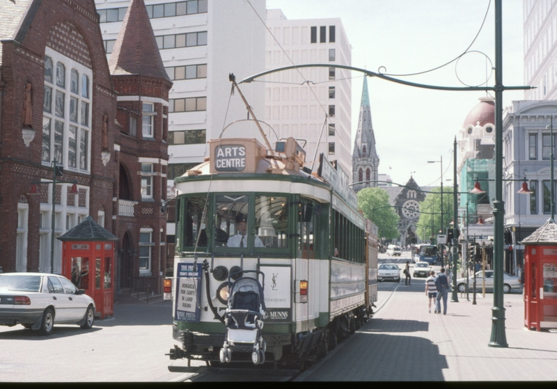 125778: Christchurch Tramway Worcester Boulevard at Oxford Terrace 178 18 approaching Stop T2