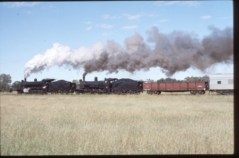 126113: km 302 Mysia 8094 Up SteamRail Special K 190 D3 639