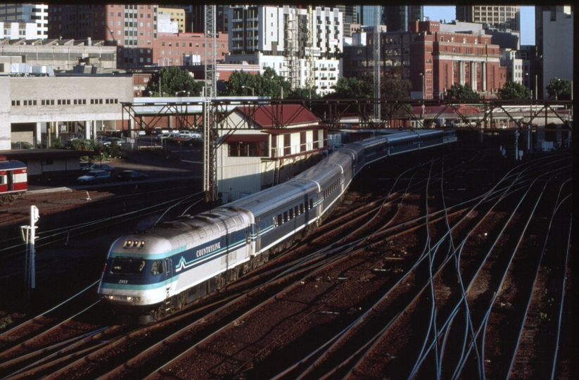 126139: Latrobe Street Bridge XP 2011 leading Overnight XPT to Sydney