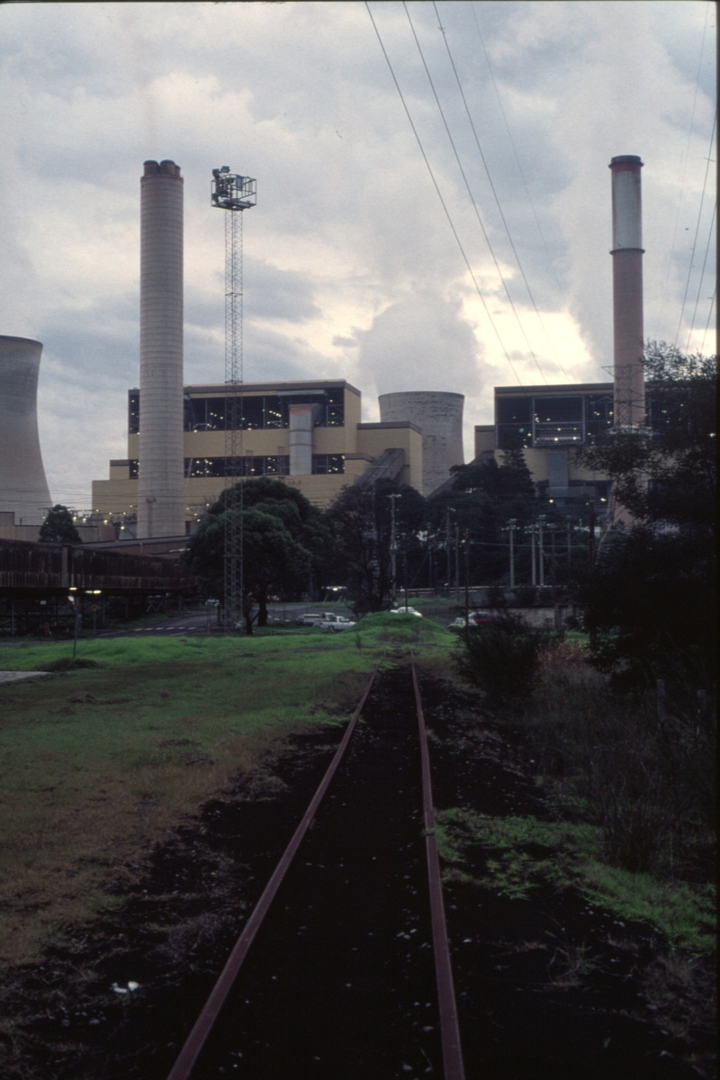 126383: Yallourn Power Station End of 900 mm gauge track near loader