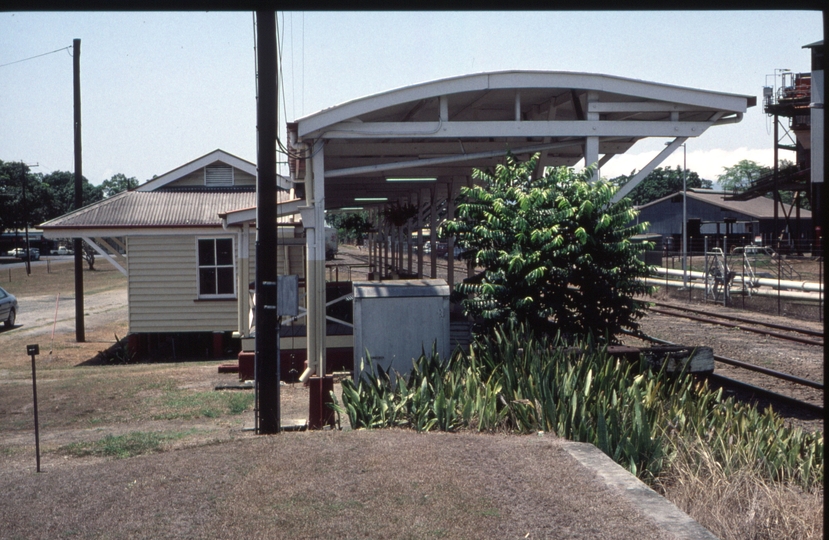 127002: Gordonvale looking North