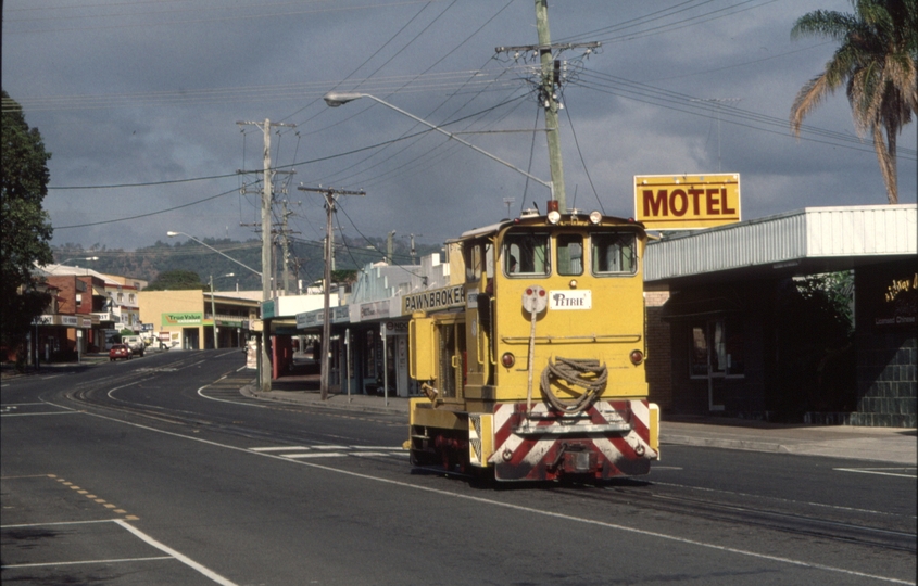 127104: Nambour Mill Howard Street at James Street Outbound Light Engine 'Petrie'