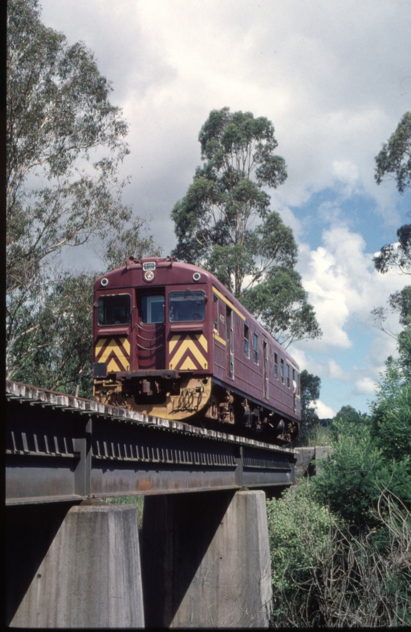 127201: Alsop Creek Bridge km 95.25 7204 Up RTA Special 402