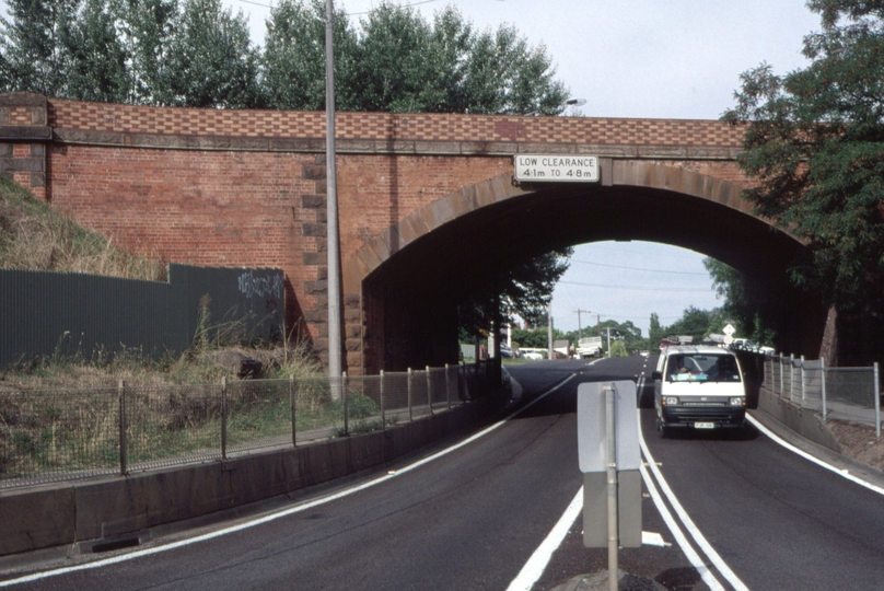 127266: Castlemaine Midland Highway Underbridge viewed from East side