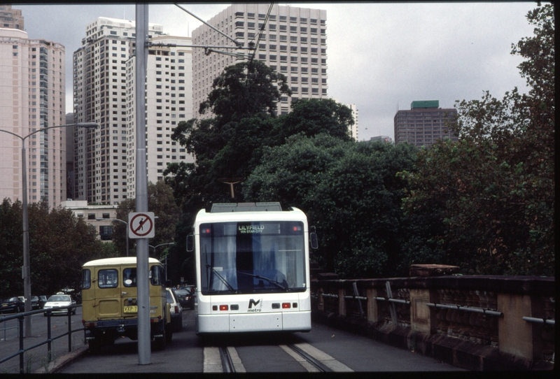 127331: Central Station 2107 departing