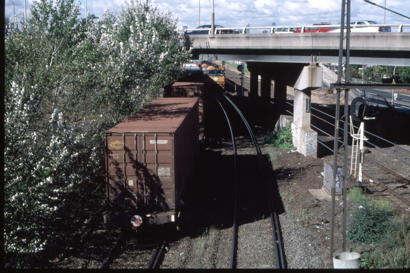 127415: West Footscray Junction Up and Down Superfreighters