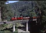 127431: Thomson River Bridge 1:00pm Down Passenger 14 030 'Kasey'