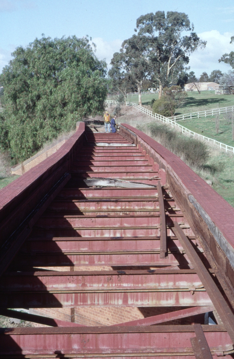 127521: Bridge No 2 Maldon Line Pyrenees Highway looking South