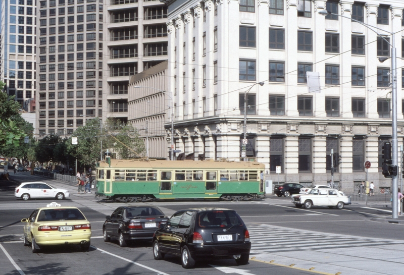 128339: Spencer Street at Collins Street Southbound City Circle W7 1012