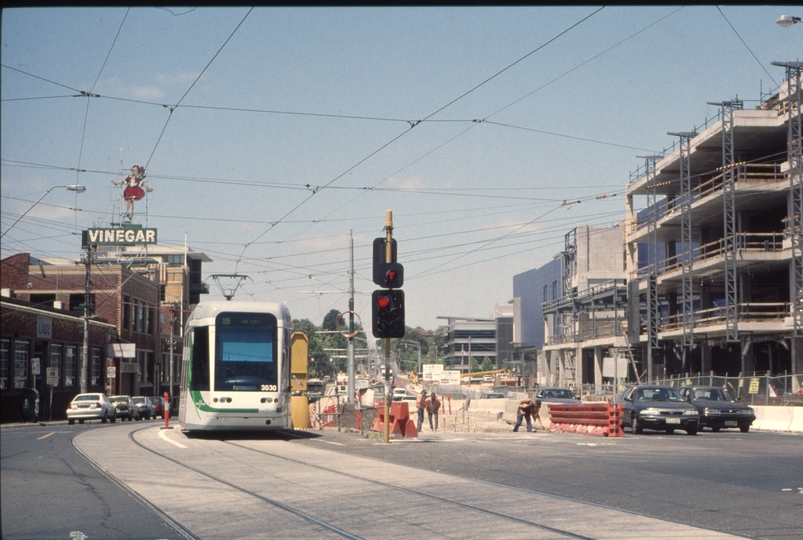 128385: Victoria Street at Burnley Street Up C 3030