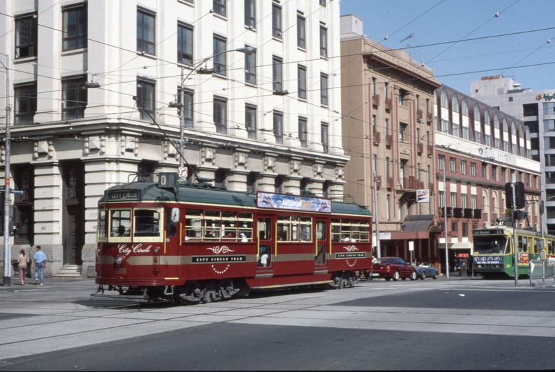 128403: Spencer Street at Collins Street Southbound City Circle SW6 888 and Northbound Toute 75 A1 239