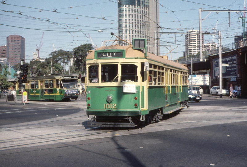 128408: Spencer Street at Flinders Street W7 1012 City Circle turning into Spencer Street In background A1 232